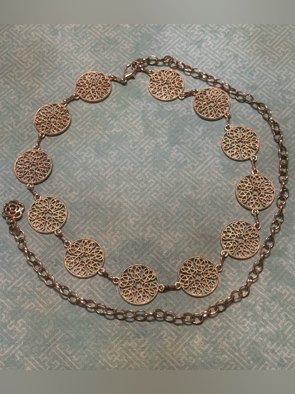 GOLD TONE MEDALLION BELT - Picture 5 of 7